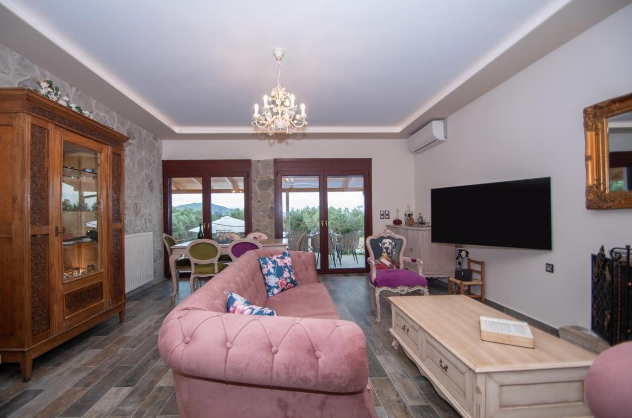 Villa Ariadni Vista Mare By 