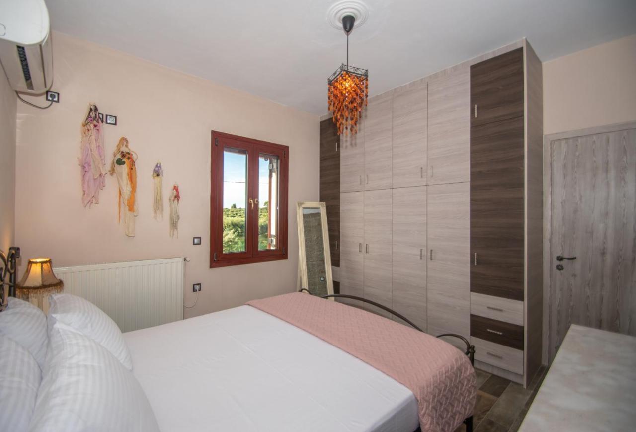 Ariadni Vista Mare By 
